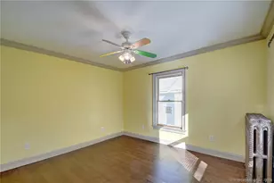 186 Raymond Rd, West Hartford, CT 06107 - Photo 21