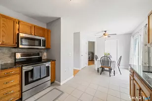 58 Brown St, Middletown, CT 06457 - Photo 3