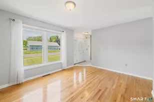 58 Brown St, Middletown, CT 06457 - Photo 9