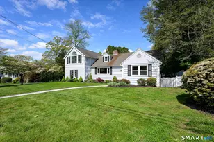 43 Green Knolls Ln, Fairfield, CT 06824 - Photo 3
