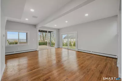 1092 Ocean Avenue, New London, CT 06320 - Photo 21