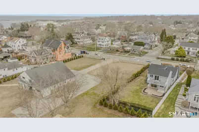 1092 Ocean Avenue, New London, CT 06320 - Photo 39