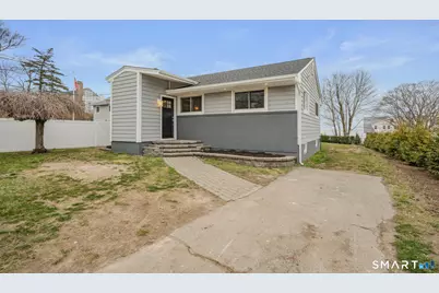 1092 Ocean Avenue, New London, CT 06320 - Photo 5