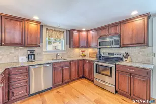 4 Tolland Grn, Tolland, CT 06084 - Photo 5