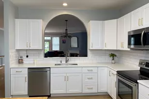 19 St Andrews Cir, Wallingford, CT 06492 - Photo 7