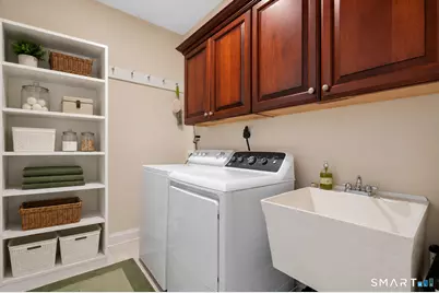12 Logans Way, Danbury, CT 06811 - Photo 17