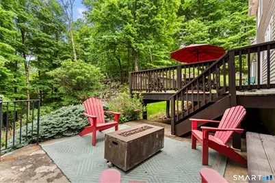 12 Logans Way, Danbury, CT 06811 - Photo 37