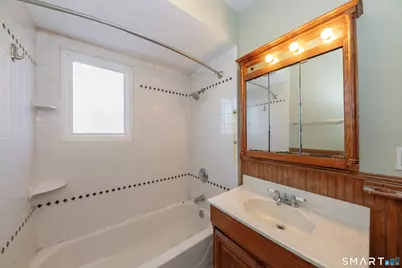 25 Clifton Street, Wallingford, CT 06492 - Photo 15