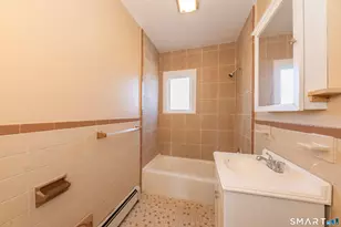 25 Clifton St, Wallingford, CT 06492 - Photo 23