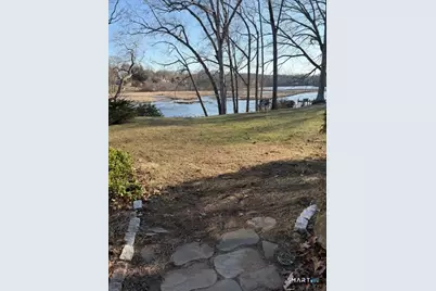 85 River Road #M4, Essex, CT 06426 - Photo 1