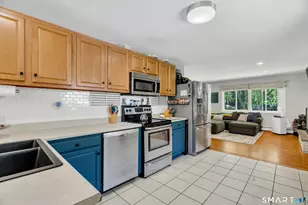 13 Foxcroft Rd, East Lyme, CT 06357 - Photo 7