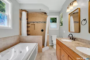 13 Foxcroft Rd, East Lyme, CT 06357 - Photo 13