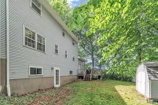 21 Overlook Pl, Trumbull, CT 06611 - Photo 35