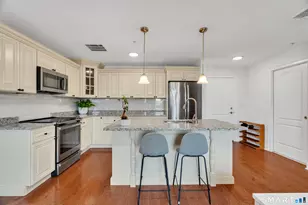 461 Bank St, New London, CT 06320 - Photo 7