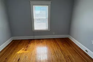 225 Whiting Ln, West Hartford, CT 06119 - Photo 5