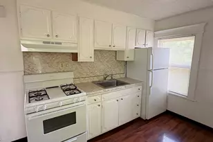 225 Whiting Ln, West Hartford, CT 06119 - Photo 3