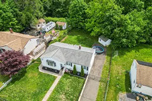94 Roosevelt St Ext, New Haven, CT 06513 - Photo 31