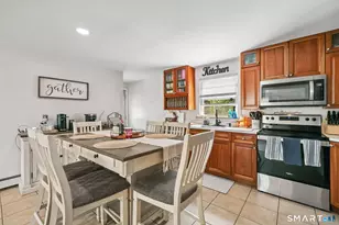 94 Roosevelt St Ext, New Haven, CT 06513 - Photo 9