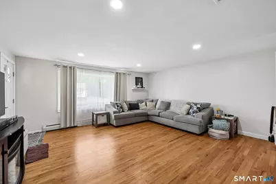 94 Roosevelt St Extension, New Haven, CT 06513 - Photo 3