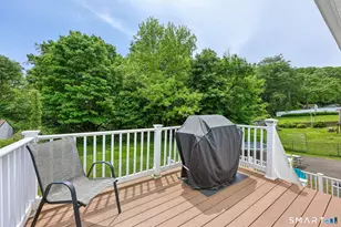 94 Roosevelt St Ext, New Haven, CT 06513 - Photo 25