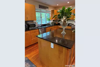 10 Heron Road, Norwalk, CT 06855 - Photo 11