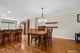 32 Crows Nest Ln, Danbury, CT 06810 - Photo 7