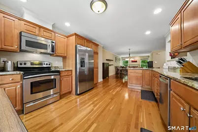 32 Crows Nest Lane #28, Danbury, CT 06810 - Photo 5