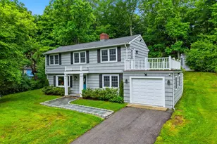 27 Shawnee Rd, Trumbull, CT 06611 - Photo 3
