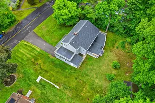 27 Shawnee Rd, Trumbull, CT 06611 - Photo 5