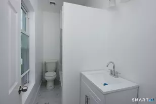 15 Walnut St, West Haven, CT 06516 - Photo 9