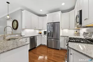 8 Carson Way, Simsbury, CT 06070 - Photo 17