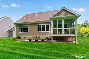 8 Carson Way, Simsbury, CT 06070 - Photo 5