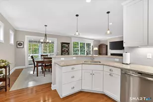 8 Carson Way, Simsbury, CT 06070 - Photo 19