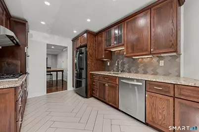 3300 Park Avenue #33, Bridgeport, CT 06604 - Photo 5
