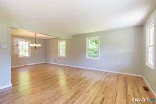 37 Vintage Rd, Trumbull, CT 06611 - Photo 5