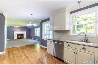 37 Vintage Road, Trumbull, CT 06611 - Photo 11