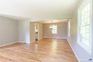 37 Vintage Rd, Trumbull, CT 06611 - Photo 7