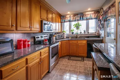 27 Maiden Lane, Plainville, CT 06062 - Photo 7