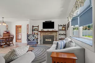 21 Linden Dr, Milford, CT 06460 - Photo 3