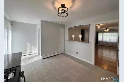 1079 Brooklawn Avenue, Fairfield, CT 06825 - Photo 9