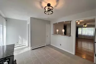 1079 Brooklawn Ave, Fairfield, CT 06825 - Photo 9