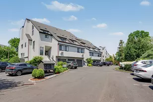 89 Harbor Dr, Stamford, CT 06902 - Photo 21