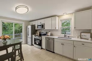 96 Campfield Rd, Manchester, CT 06040 - Photo 7