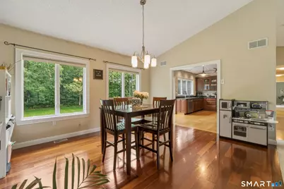 132 Lake Street, Manchester, CT 06042 - Photo 7