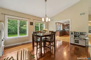 132 Lake St, Manchester, CT 06042 - Photo 7