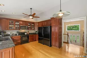 132 Lake St, Manchester, CT 06042 - Photo 13