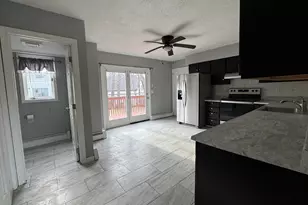 27 Katie Ln, Waterbury, CT 06708 - Photo 3