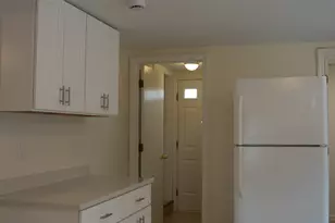 25-27 Jetland Pl, Bridgeport, CT 06605 - Photo 3