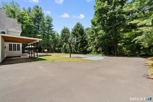 83 Kings Hwy, North Haven, CT 06473 - Photo 39