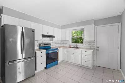 22 Irving Place, Danbury, CT 06810 - Photo 11